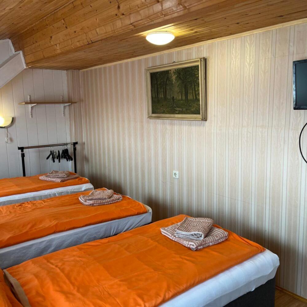 Lenzl'S Panzio Bed & Breakfast Szigetvár Exterior foto
